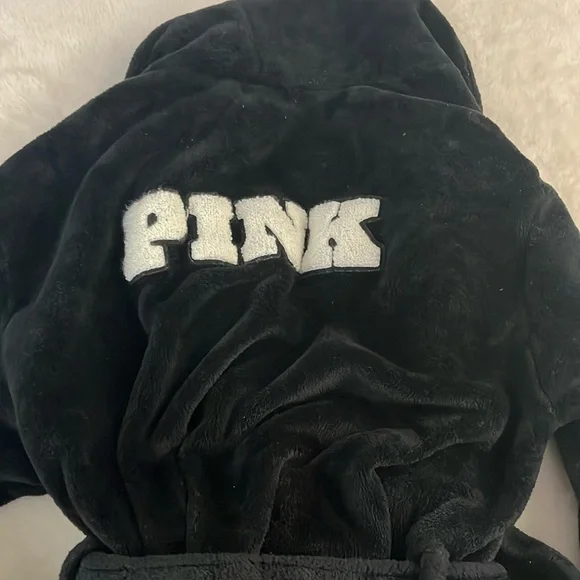 PINK Robe - Picture 5 of 5